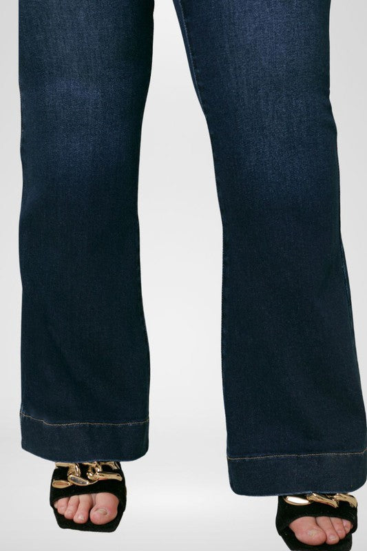High Rise Flare Jeans Plus