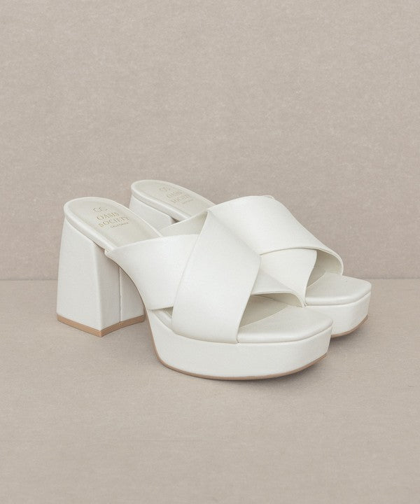 Oasis Society Carmen - Chunky Platform Mule Heel