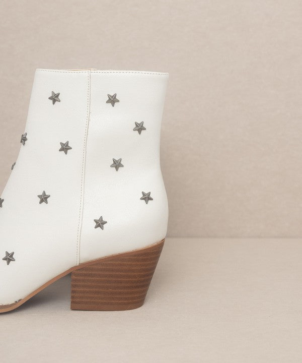 Ivonne Star Studded Western Boots