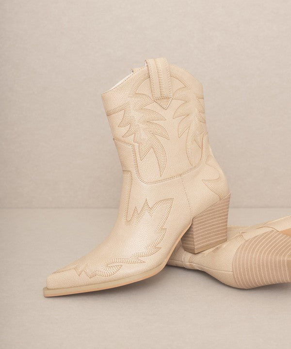 Nantia Embroidered Cowboy Boots