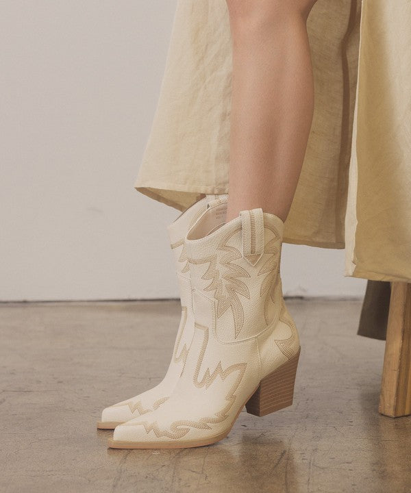 Nantia Embroidered Cowboy Boots