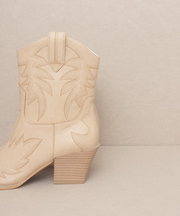 Nantia Embroidered Cowboy Boots