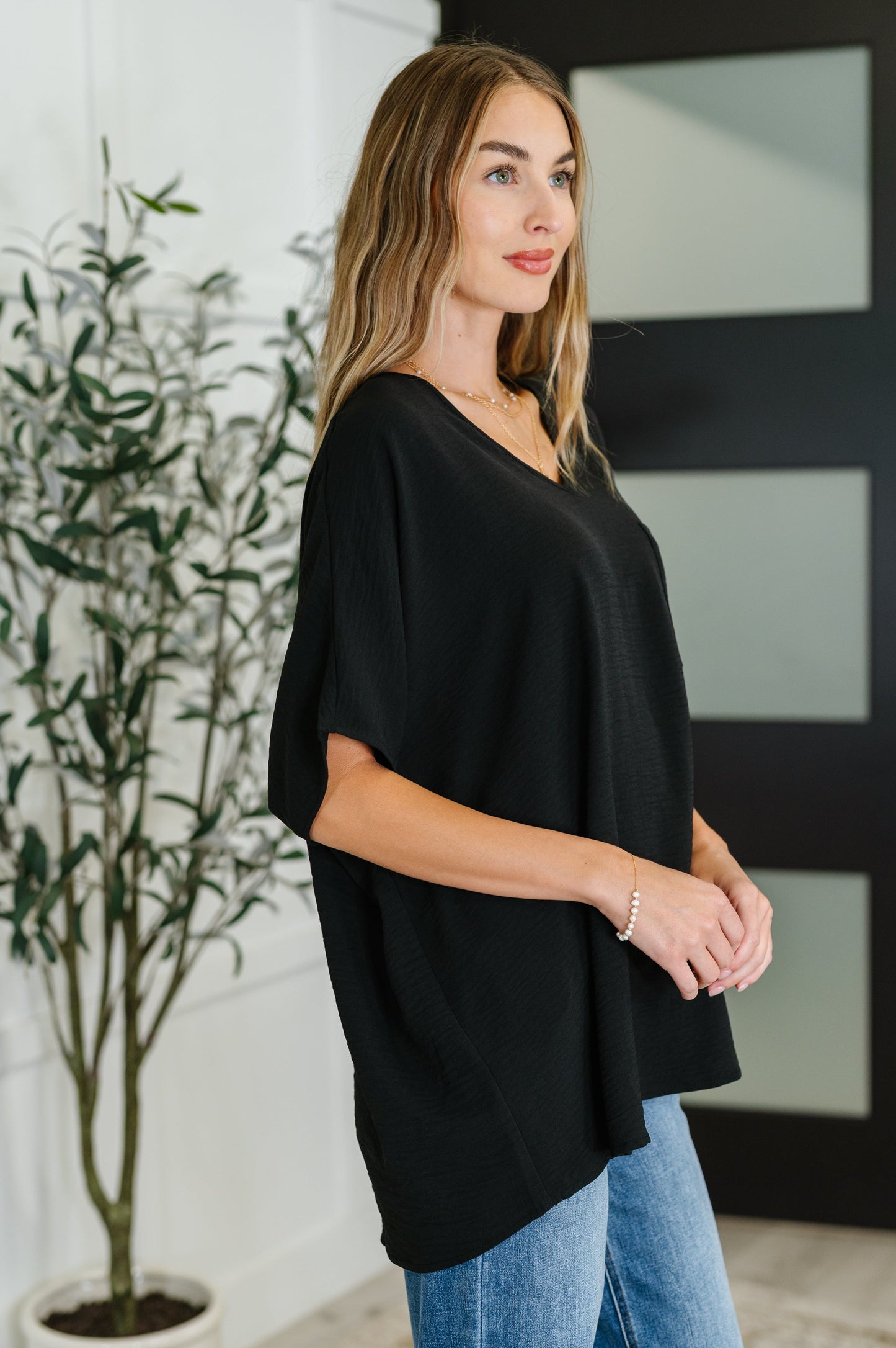 Desi V-Neck Top in Black