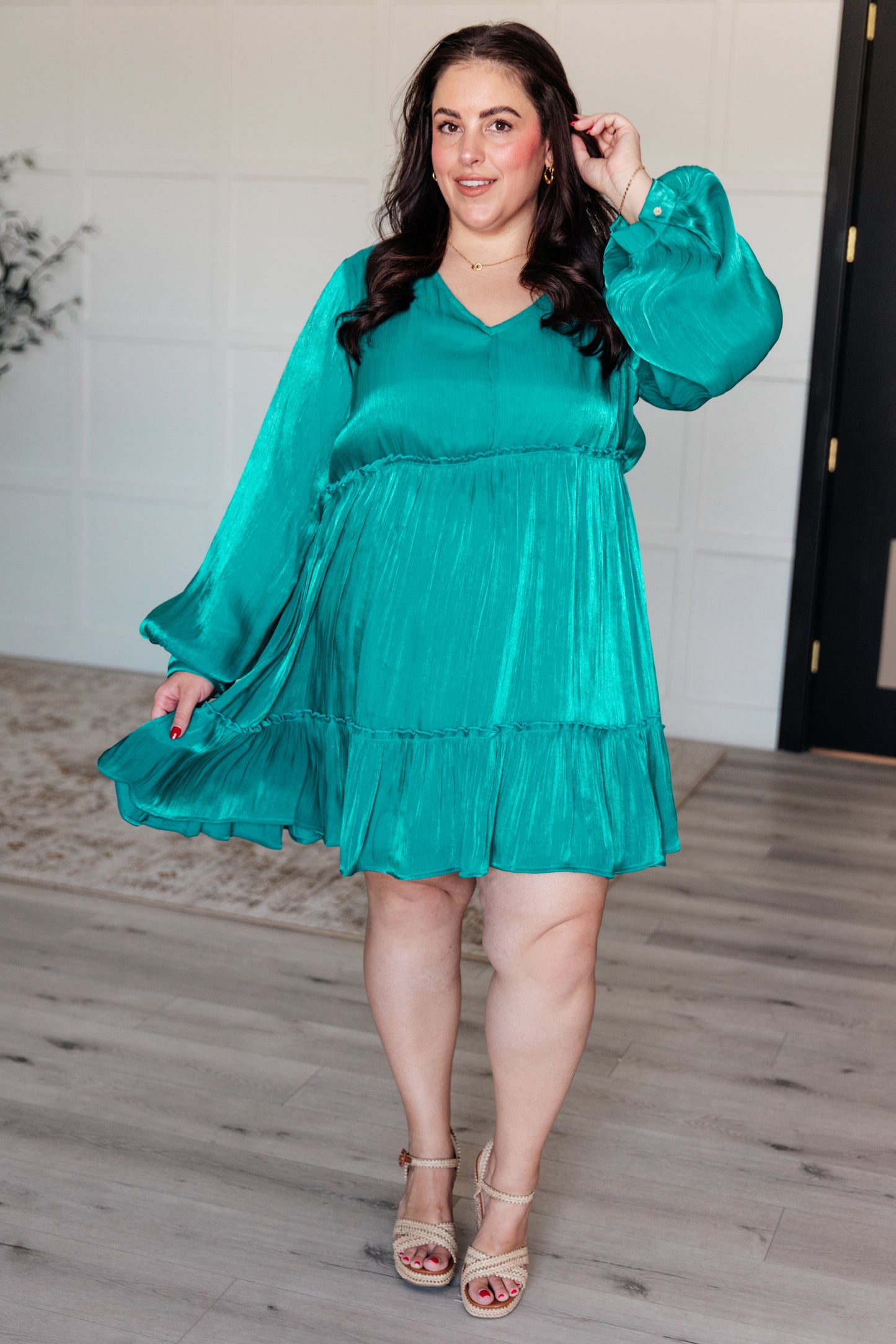 Aurie V-Neck Balloon Sleeve Dress