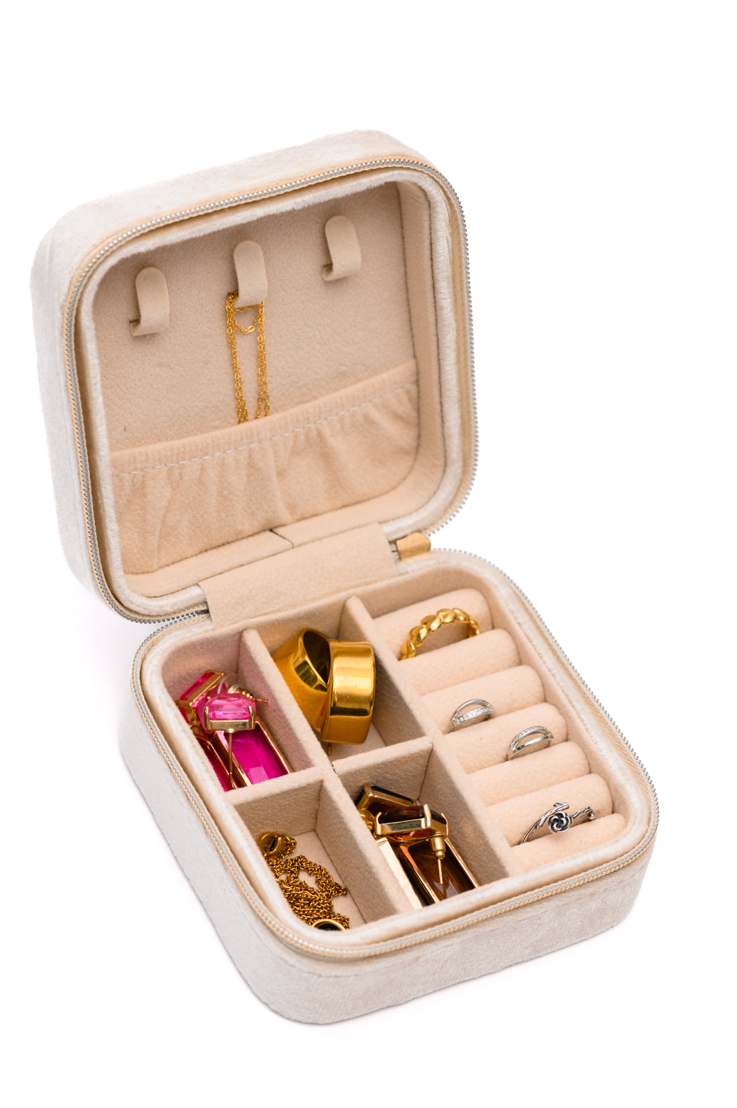 Velvet Jewelry Box in Ivory
