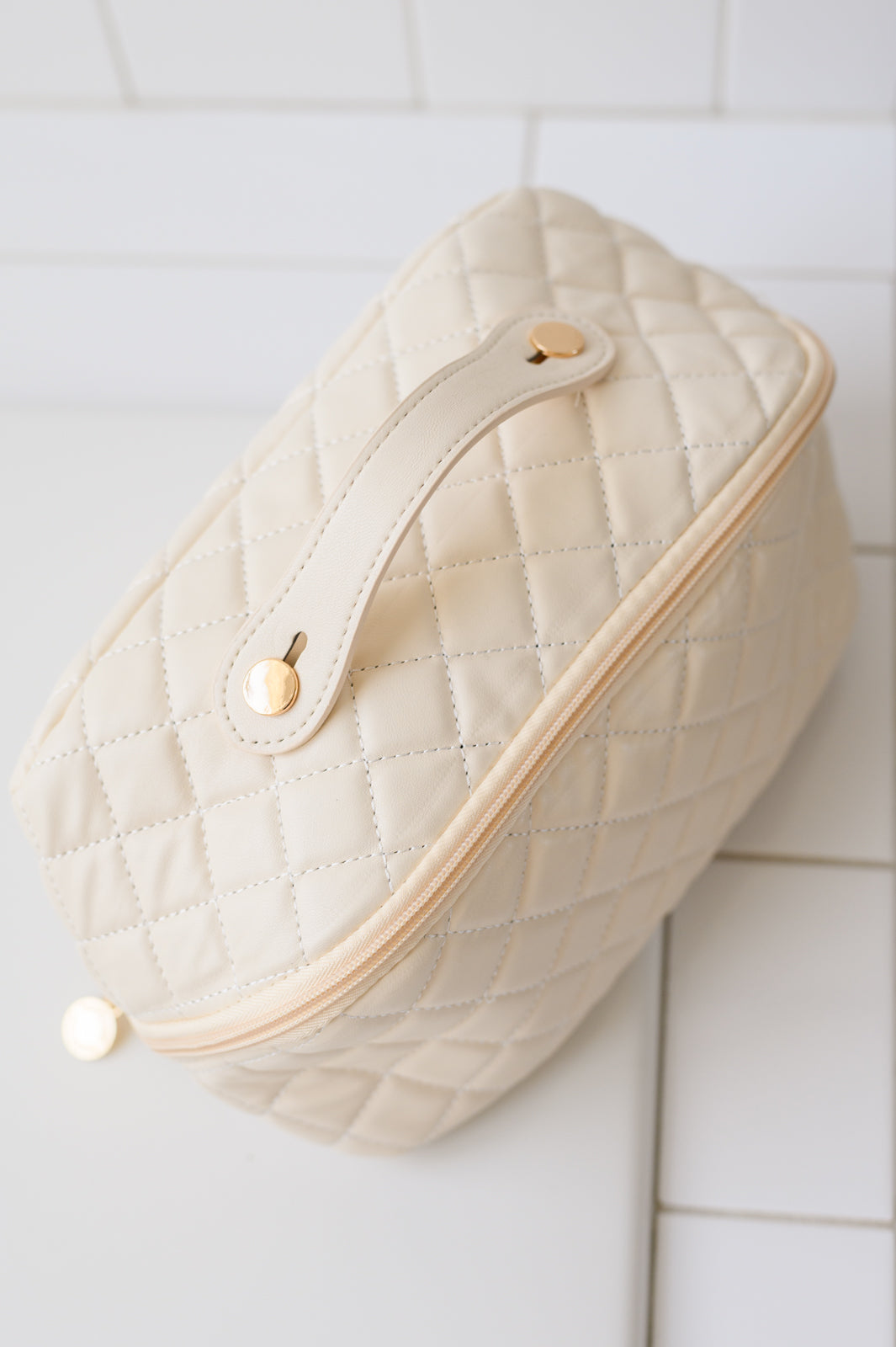 Betsy Quilted Makeup Bag in Cream