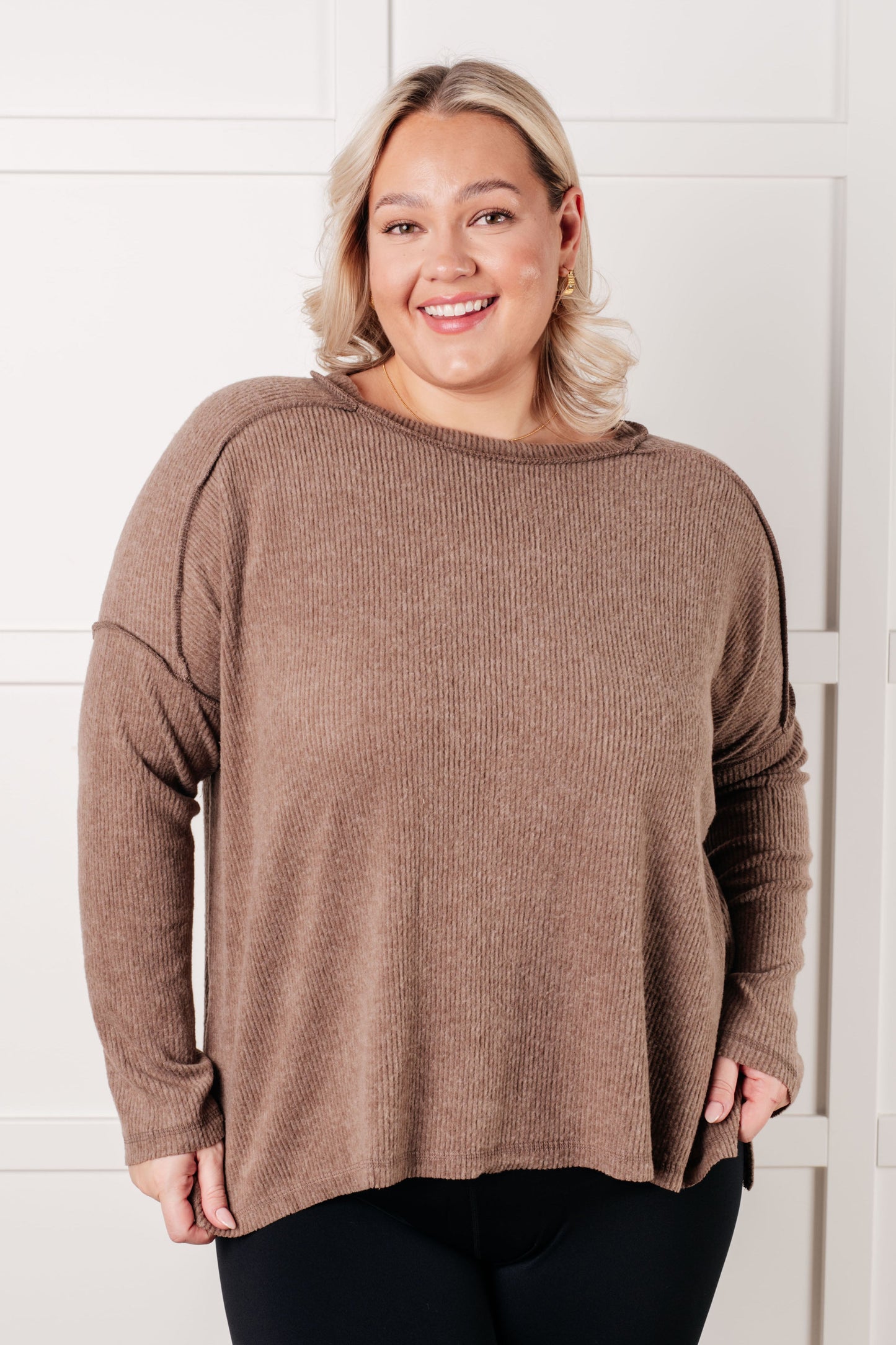 Addison Ribbed Hacci Sweater in Mocha
