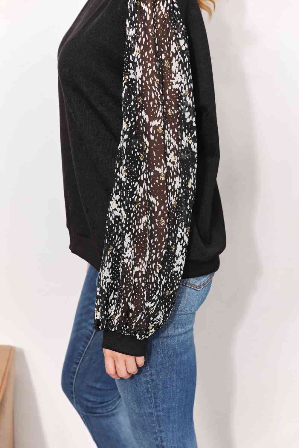 Lyra Foil Printed Sleeve Top Black