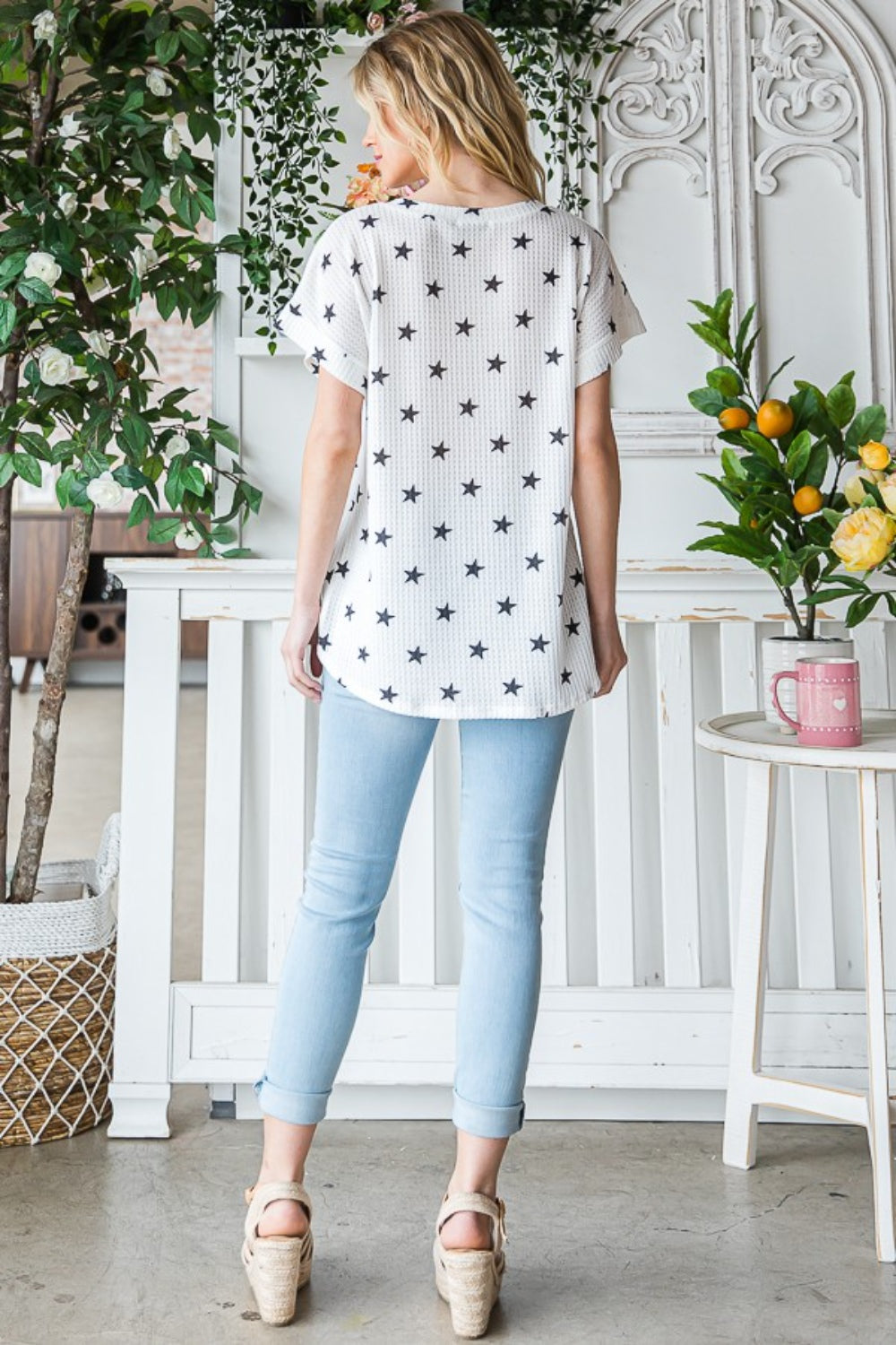 Star Print V-Neck Waffle Knit Top