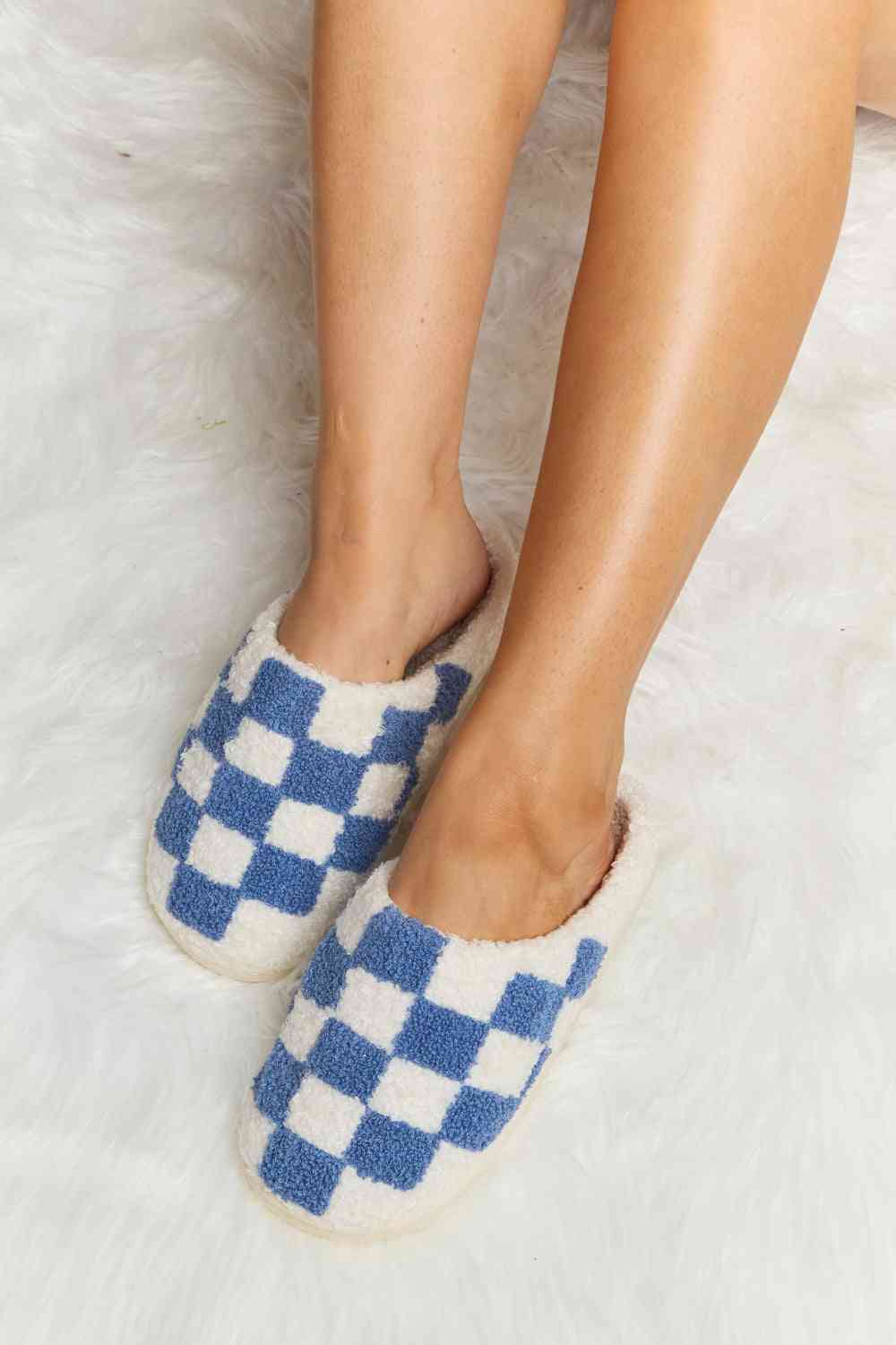 Kimmy Checkered Print Plush Slide Slippers